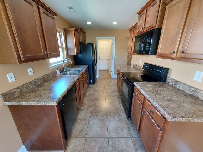 Photo - 168 Harold Murphy Dr