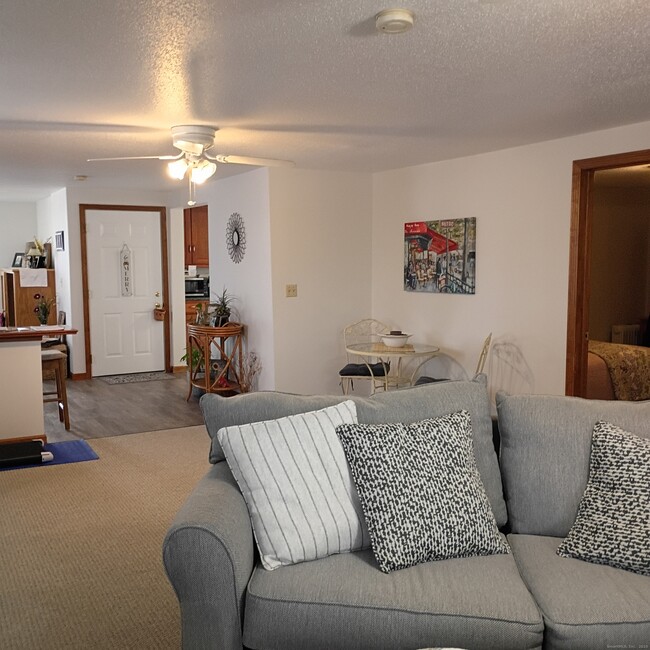 Photo - 59 View St Unit 2