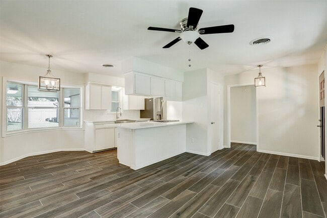 Photo - 4134 Hill Oak Dr