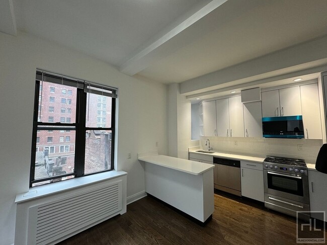 Building Photo - EAST 46 STREET Rental