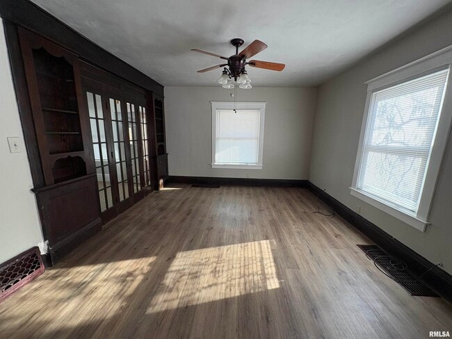 Photo - 2403 N Peoria Ave