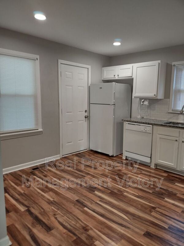 Photo - 1305 5th Pl NW