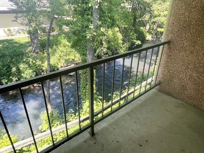 Metro Park Terrace