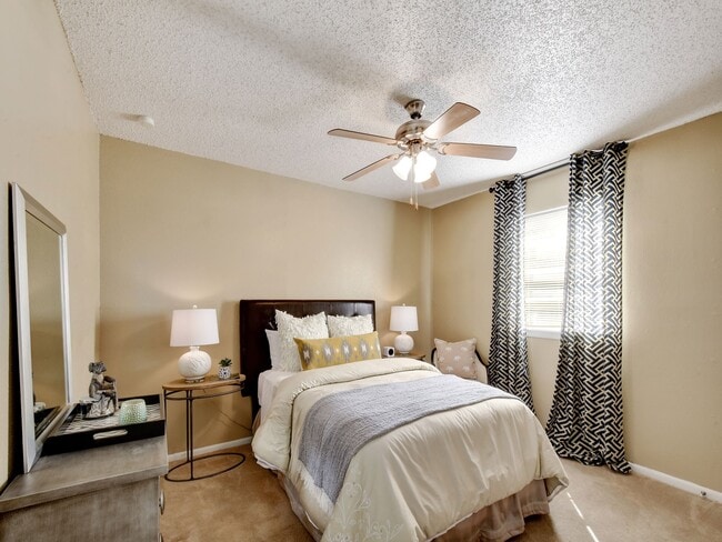 Hunter's Glen Apartments