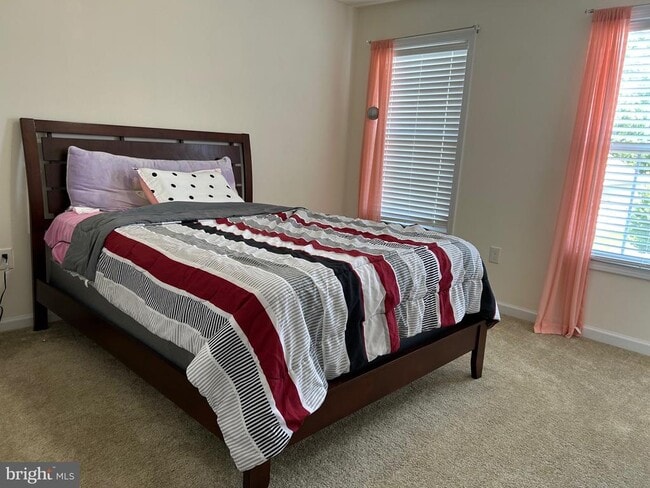 Building Photo - 8366 Leighburn Dr Rental