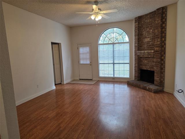 Photo - 4755 Hollow Tree Dr