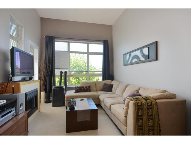 15988-15926 26 Ave