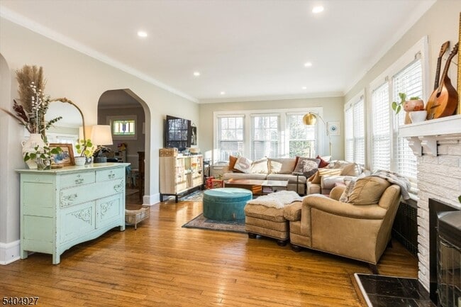 Photo - 398 Elmwood Ave