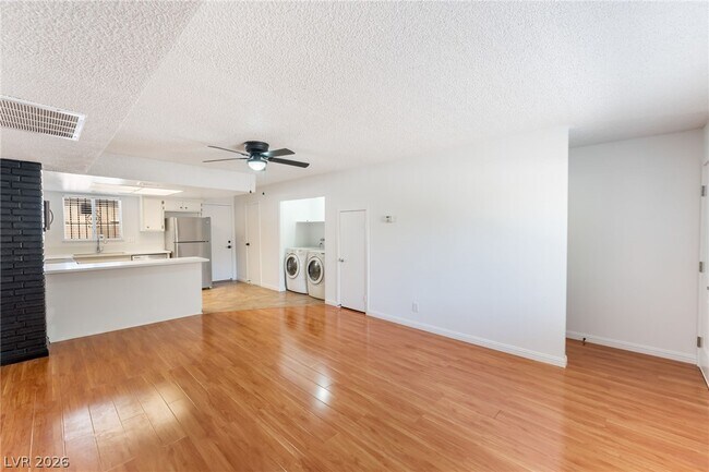 Photo - 1406 N Jones Blvd