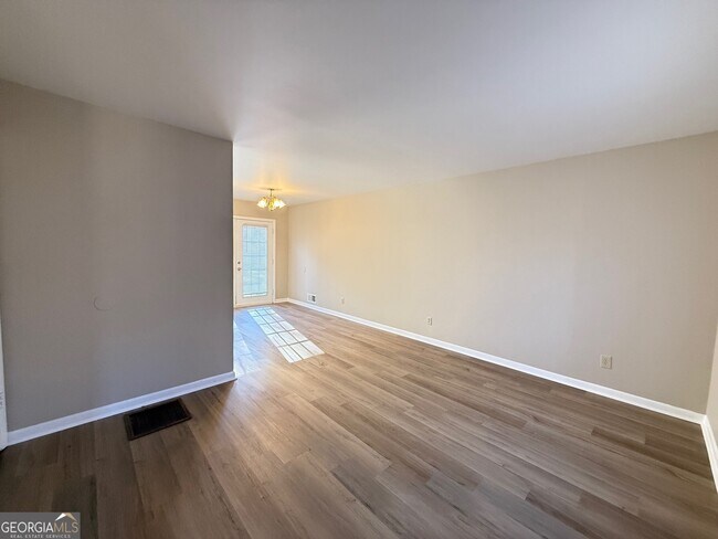 Photo - 100 Citation Ct