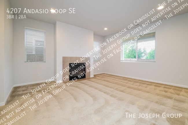Photo - 4207 Andasio Loop SE