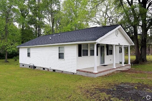 Photo - 106 N Pine St House