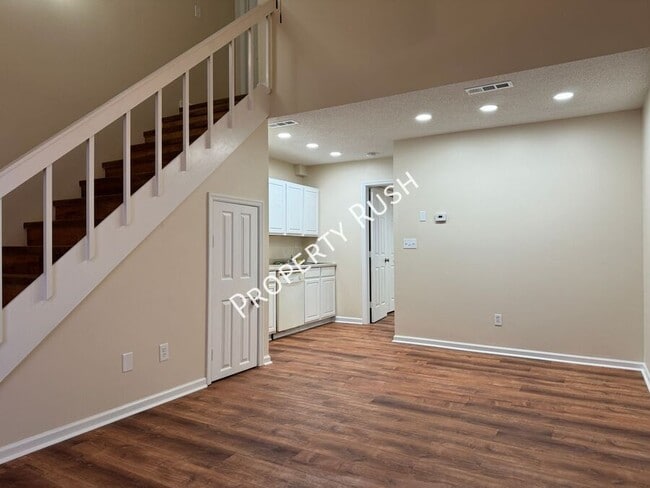 Photo - 4921 Charwood Trail NW Unidad 4923