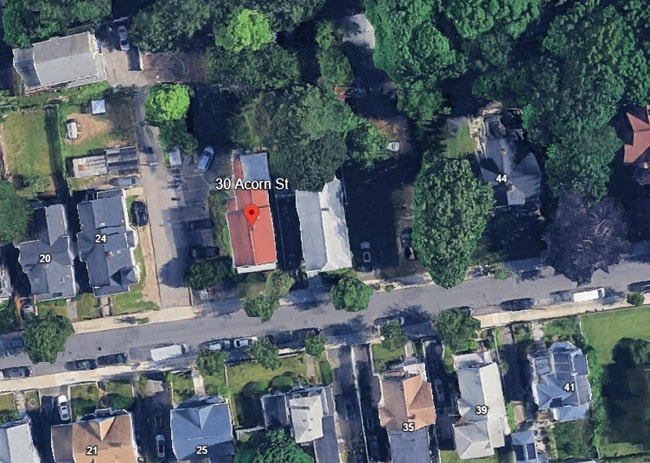 Building Photo - 30 Acorn St Unit 2nd Floor