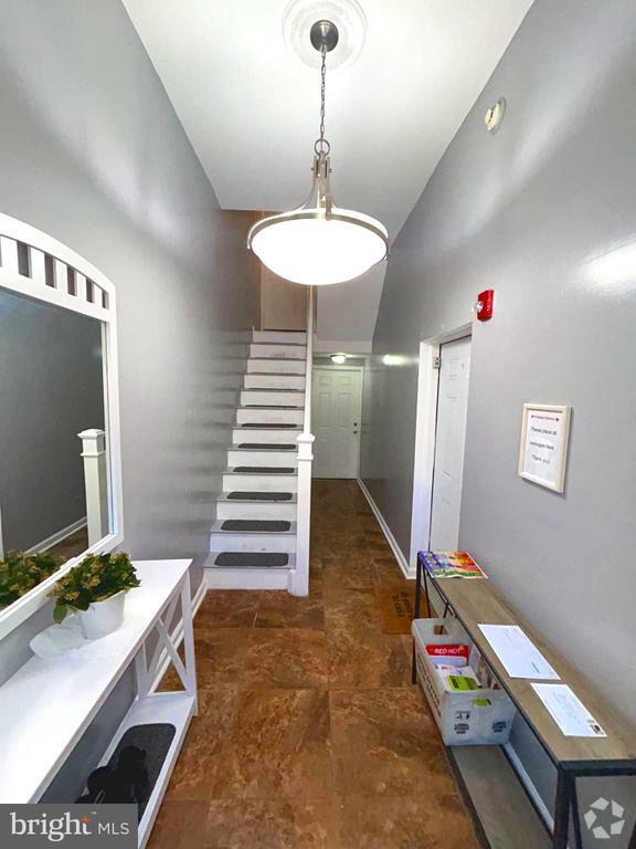 Building Photo - 1710 W Girard Ave Unit 3R Rental
