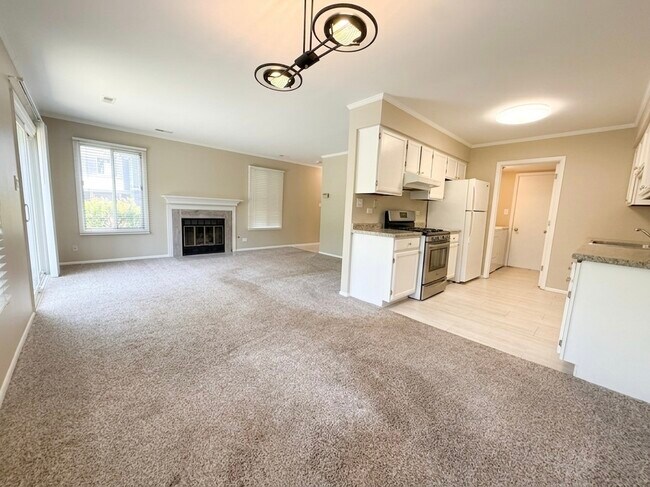 Photo - 1344 Barclay Ln
