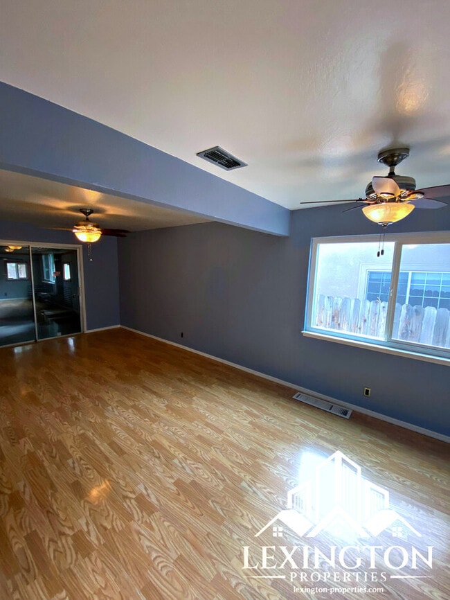 Photo - 5304 Ronnie St