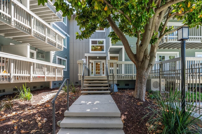 RPA Exterior Entrance (2) - Regency Plaza Apartments