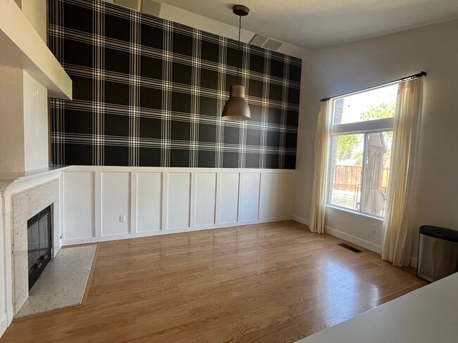 Photo - 705 Summer Cir