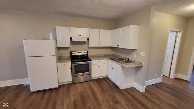 Photo - 3609 E Vermont St