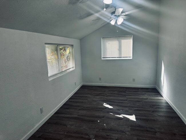 Photo - 4422 W 164th St Unidad 4422 1/2