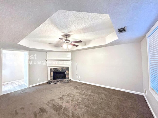 Photo - 5920 Catawba Way