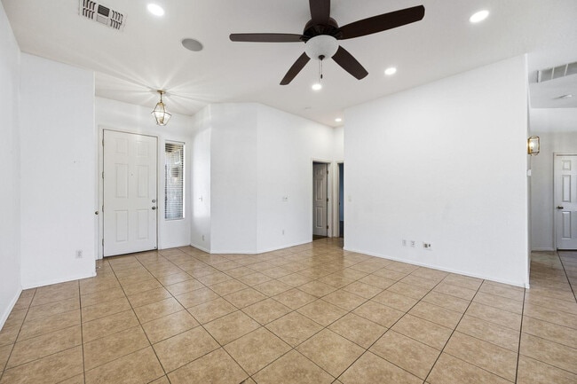 Photo - 906 E Sheffield Ave