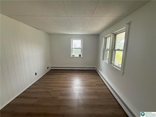 Photo - 5029 Grammes Rd