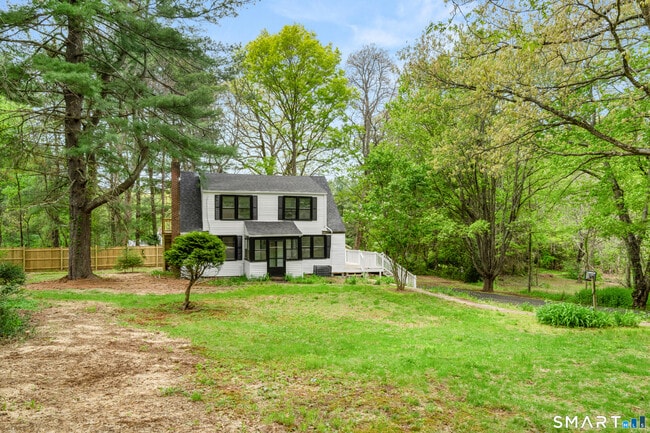 1335 Wolf Hill Rd