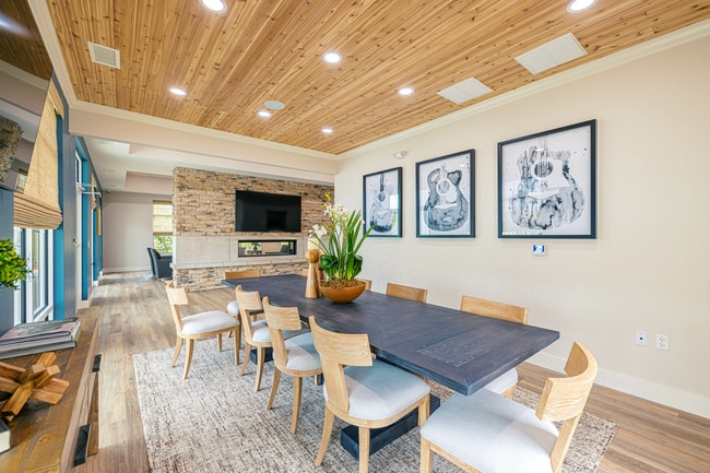 Shadow Creek West New Apartments