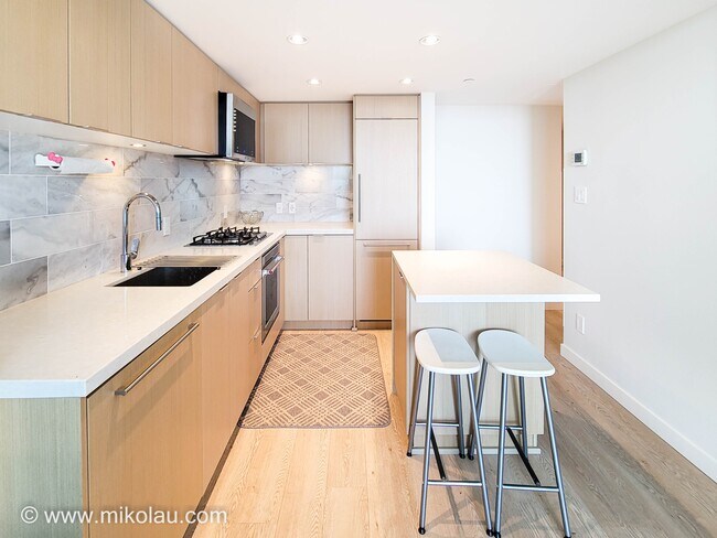 Photo - 8189 Cambie St.