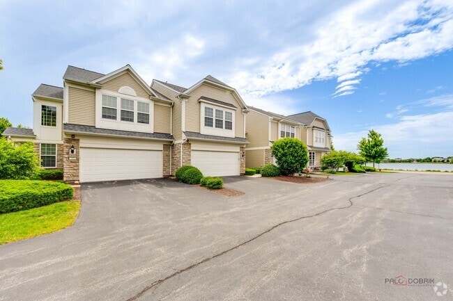 Building Photo - 347 Devoe Dr Rental