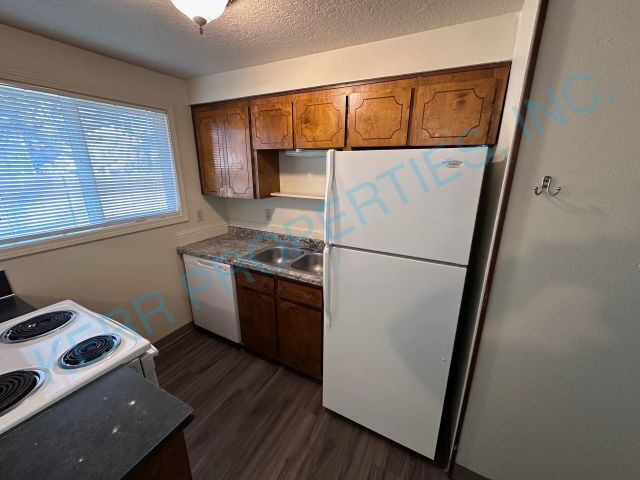 Photo - Charming 2-Bed Haven in Portland's Heart - Your Urban Retreat Awaits!