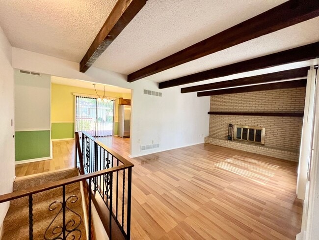 Photo - 4 Bedroom, 3 Bath walking distance to Amanda Arnold Elementary!