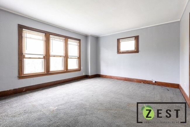 Photo - 4391 Nottingham Rd Unit 4393 - Upper