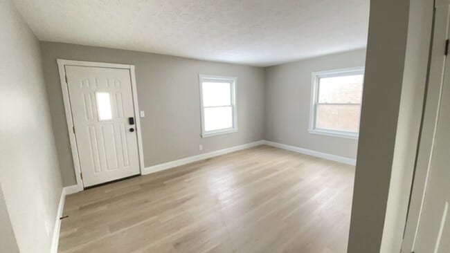 Photo - Three bedroom one bathroom home for rent