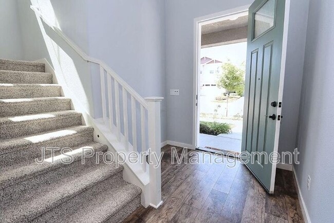 Photo - 2683 Alcove Way