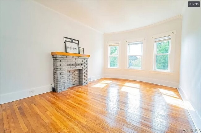 Photo - 45 Fairchild Pl Unidad Upper