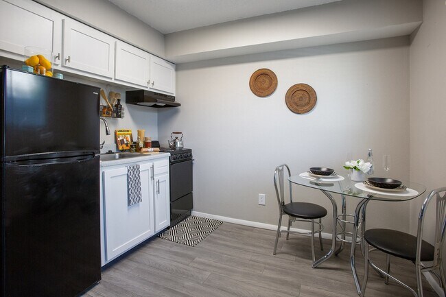 Encanto Lofts Apartments
