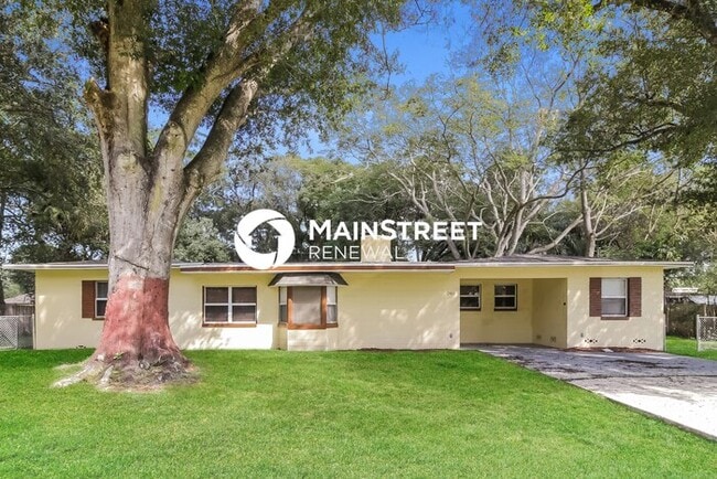 Building Photo - 3 Bedroom Pet-Friendly Home in Sanford, FL with Main Street Renewal