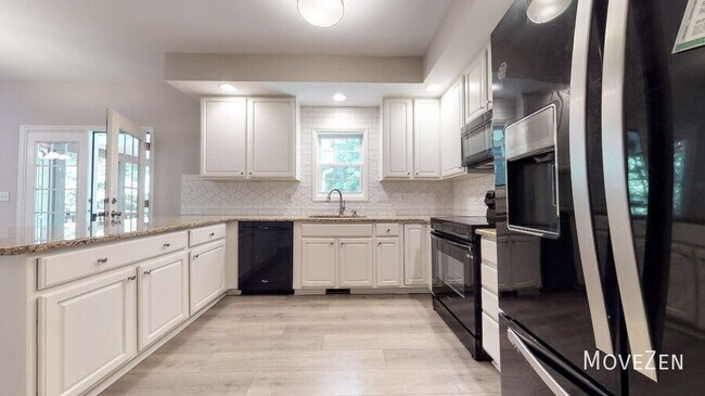 Photo - 2216 Spruce Shadows Ln