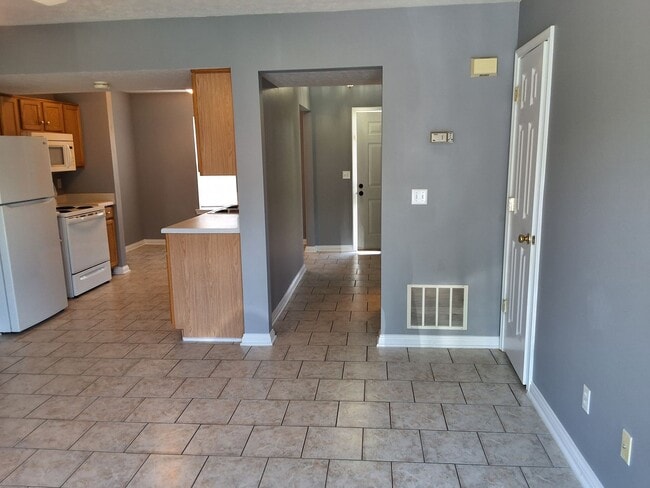 Photo - 179 Pointers Ct Unit 01