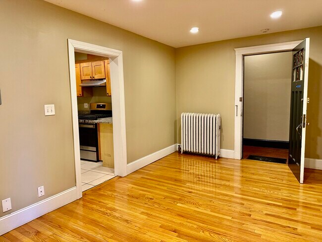 Photo - 74 Egmont St Unidad 3