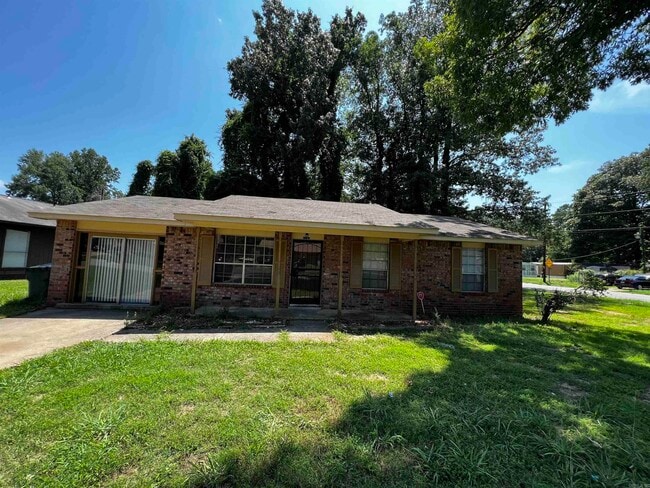 Photo - 4417 Arehart Dr House