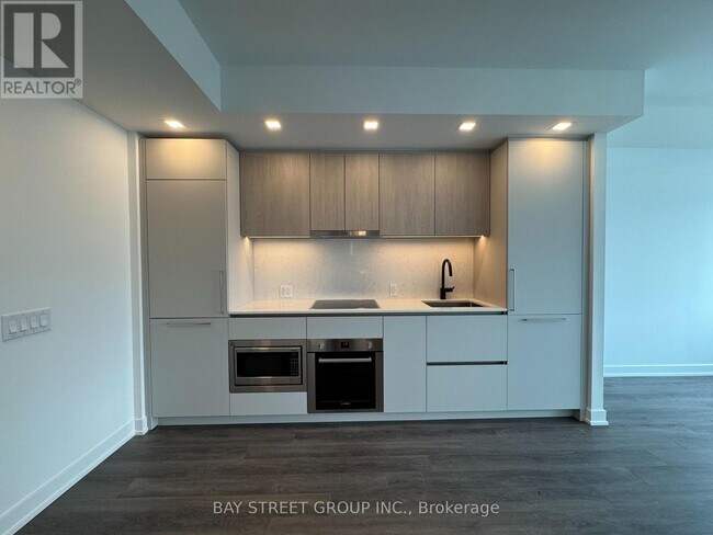 Photo - 609 Sherbourne St Unit 4203