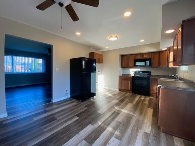 Photo - Welcome to this charming two-bedroom, one-bathroom double located in the heart of Springfield, OH+