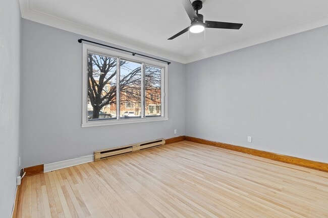 Photo - 1680 Bd Desmarchais Unit 1