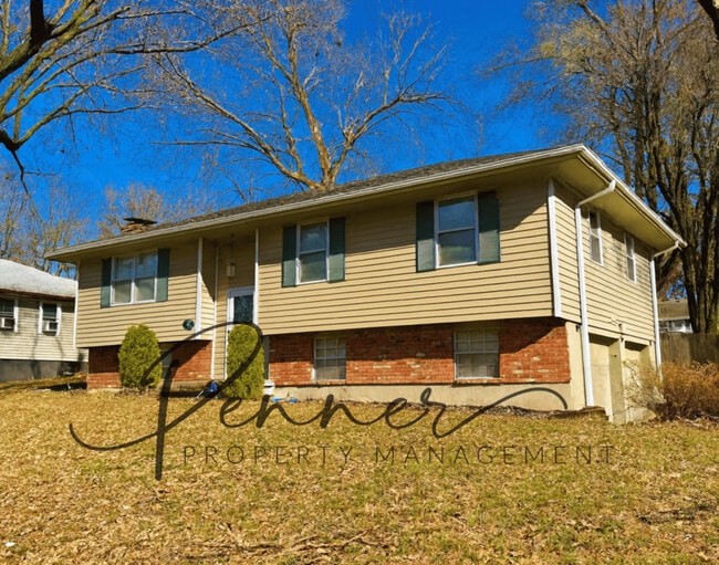 Building Photo - 101 SW Chicago St