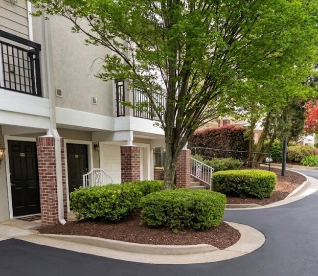 Photo - 4254 River Green Dr NW Unit 612