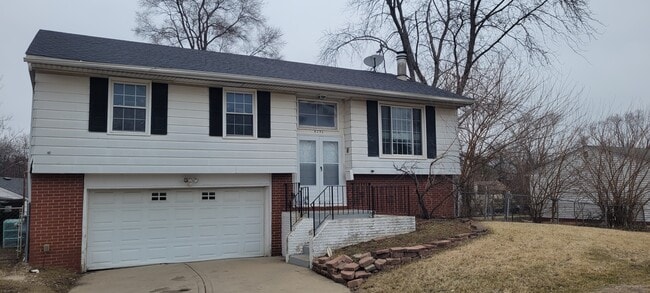 Building Photo - 4236 Clark Dr